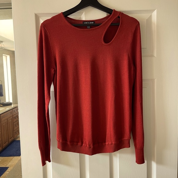 Cable Gauge Womens Sweater 